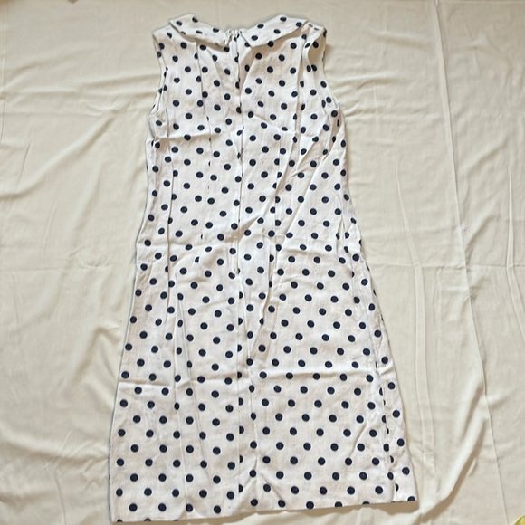 1960-70’s Vintage White Linen Day Dress with Navy Blue Polkadots - Picture 3 of 6